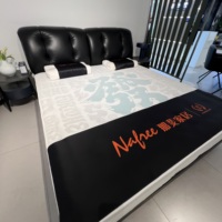 Lit Moderne Personnalisé King Size Multi-personnes avec Cadre Métallique, Structure Ajustable en Pin et Revêtement en Cuir Véritable pour Famille