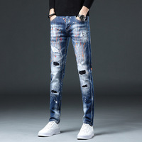 Jeans style streetwear pour hommes, coupe slim, effet déchiré, avec patchs et peinture colorée, tendance, à genoux déchirés, coupe crayon