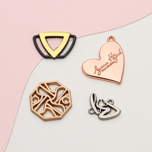 Etiquetas Metálicas de Alta Calidad para Ropa, Etiquetas Metálicas con Logotipo para Bolsas, Etiqueta Metálica Personalizada con Logotipo de Marca - Product Image 2