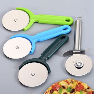 Multifunctional Roller Stainless Steel <b>Plastic</b> Handle Pizza Cutter Round Pastry Cutting Knife Kitchen Tools - Product Image 4