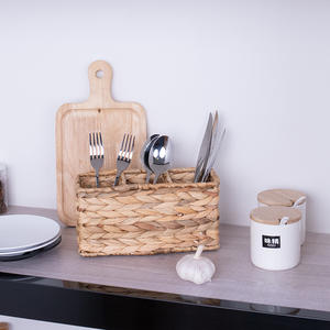 Panier de rangement rectangulaire Bobai en jacinthe d'eau tressée, fait main, compartimenté, pour couverts, type sur pied 0922 - Product Image 1