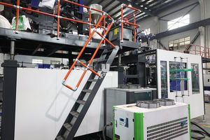 两层10-20l高密度聚乙烯化学瓶挤出吹塑机塑料农药瓶吹塑机在英国 - Product Image 6