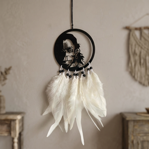 Atrapasueños Hanuman Hecho a Mano con Plumas Blancas y Cuentas Negras, Decoración Hindú Blanca y Negra para Colgar en la Pared del Hogar o Dormitorio - Product Image 3