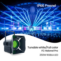 Projecteur LED Fresnel FC Halonel Pro 250W RGBLA CRI97 R9 Zoom 8-48 7700lm IP66 DMX512 RDM Blanc Complet Spot Wash pour Théâtre et Studio Cinématographique