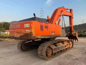 Excavatrice d'occasion Hitachi ZX330-3G/ZX330-6, modèle 2022, godet de 0,19 m, moteur de 190 kW, poids en ordre de marche de 33 500 kg, faible consommation de carburant - Product Image 6