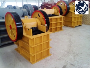 Trituradora de Mandíbulas Pequeña PE 150x250, Trituradora de Roca Portátil con Motor Diésel para <span class=keywords><strong>Mini</strong></span> Canteras - Product Image 4