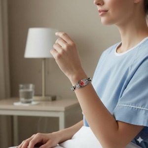 <span class=keywords><strong>Bracelet</strong></span> d'identification avec code QR dynamique gravé pour femmes, perles en nacre, acier inoxydable, gravure personnalisée réglable - Product Image 3
