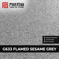 Dalles de granit G633 en gros de Chine - Carreaux muraux en pierre grise sésame pour revêtements de sol et comptoirs