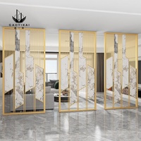 Cloisons décoratives de luxe en acier inoxydable écran de séparation en métal multifonctionnel élégant pour jardin Restaurant salon