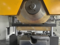 Machine de découpe de tuyaux semi-automatique 425NC rentable