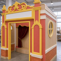 Équipement de terrain de jeu intérieur : Maison de jeu de rôle classique de type théâtre avec façade décorative pour projets de cafés ludiques