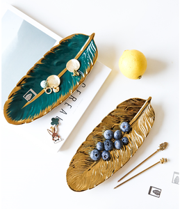 Newly Released Leaf Shape Glazing Molding Ceramic Plate for Jewelry Dessert Pastry Pottery & Enamel Collection