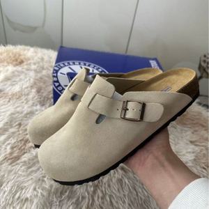 Zapatos <span class=keywords><strong>de</strong></span> zuecos <span class=keywords><strong>de</strong></span> Mula para mujer <span class=keywords><strong>de</strong></span> alta calidad, <span class=keywords><strong>venta</strong></span> directa <span class=keywords><strong>de</strong></span> fábrica, estilo Semi-Drag <span class=keywords><strong>de</strong></span> gamuza <span class=keywords><strong>de</strong></span> piel <span class=keywords><strong>de</strong></span> vaca, hebilla <span class=keywords><strong>de</strong></span> suela <span class=keywords><strong>de</strong></span> corcho cómoda - Product Image 1