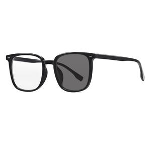 Lunettes Photochromiques Intelligentes Monture Rectangulaire en PC Verres TAC Anti-Lumière Bleue Unisexe Verres Plano Monture Complète - Product Image 2