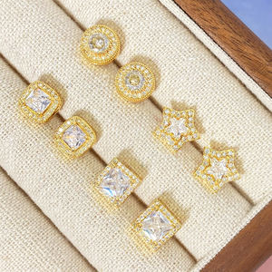 Pendientes de Botón Cuadrados Bonitos de Latón Impermeable con Circonita Cúbica y Baño de Oro de 18K para Mujer, Regalo al por Mayor, Estilo Coreano - Product Image 3