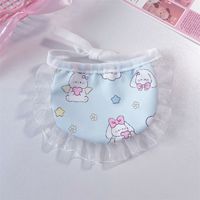 Écharpe de cou pour chat en polyester avec décoration en peluche ours en dentelle de dessin animé, collier bavoir pour animaux de compagnie toutes saisons, cadeau d'anniversaire/de Noël