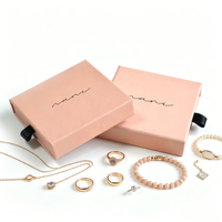 Petite pochette à bijoux en lin avec rabat blanc et boîte assortie