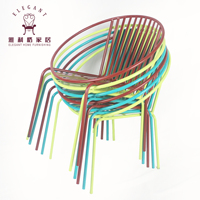 Promotion Usine Chine : Ensemble Bistro Traditionnel pour Salon et Jardin - 1 Table et 2 Chaises Empilables en Fer Forgé
