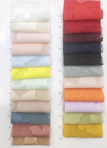 Bio-Rosen muster Jacquard Chiffon Stoff aus China Fabrik für Mädchen Brautkleider und Kleidungs stücke - Product Image 4