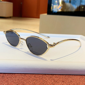 Stylish Cat Eye Sunglasses Gold Metal Frame UV400 Women's Fashion <b>Eyewear</b> - Product Image 1