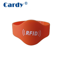 Pulsera de Silicona RFID NFC Programable de Alta Calidad Personalizada con Chip NTAG215 de 13.56MHz para Control de Acceso