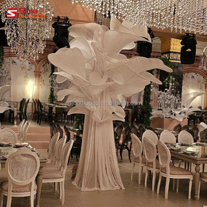 Décorations <span class=keywords><strong>de</strong></span> <span class=keywords><strong>centre</strong></span> <span class=keywords><strong>de</strong></span> <span class=keywords><strong>table</strong></span> <span class=keywords><strong>de</strong></span> mariage personnalisées, fleurs géantes en soie et organza, installation artistique, décoration <span class=keywords><strong>de</strong></span> <span class=keywords><strong>table</strong></span> <span class=keywords><strong>de</strong></span> mariage - Product Image 1