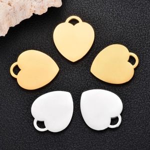 จี้รูปหัวใจน่ารัก ขนาด 23x27 มม. สีทอง ทำจากสแตนเลส เหมาะสำหรับทำเครื่องประดับแฮนด์เมด สร้อยคอ จี้รูปหัวใจ - Product Image 1