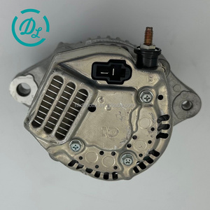 Alternateur EexcavaStart 18504-6220 12V 40A SBA185046220 pour engins de construction TC25 TC29 TC30 TC33 - Product Image 4