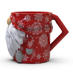 Taza de Cerámica Navideña Decorativa 3D Roja y Verde de Alta Gama, con Diseño de Gnomo Sentado y Copo de Nieve, para Regalo - Product Image 6