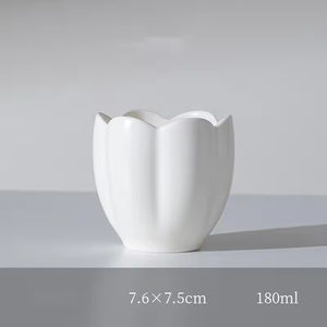 Velas Aromáticas Hechas a Mano Únicas con Caja de Regalo |   Vela Aromática de Cerámica con Forma de Flor para el Hogar - Product Image 5