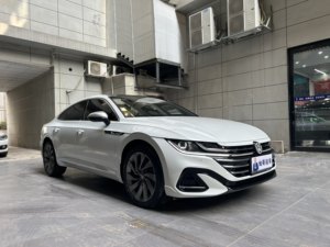 <span class=keywords><strong>Volkswagen</strong></span> CC 2023 380TSI R-Line 2.0T 220HP 7DSG Usado, Puertas sin Marco, Coupé Fastback, China VI - Product Image 1