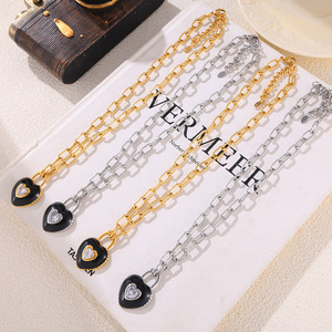 Collana alla Moda in Acciaio Inossidabile Placcato <span class=keywords><strong>Oro</strong></span> 18k con Ciondolo a Cuore Smaltato per Donne - Product Image 2