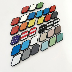 Emblema Logo per Griglia Frontale in 3 Colori per Toyota Tacoma Tundra 4Runner TRD Highlander Rav4 CHR, Accessori Auto per Presa d'Aria - Product Image 5