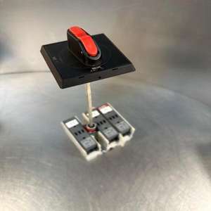 1 Stück Nagelneues Original Os-30acc12 600VAC 30A F S. W/<span class=keywords><strong>3</strong></span>-Ferraz Shawmut Atmr20 20A (4c-39) PLC - Product Image 1