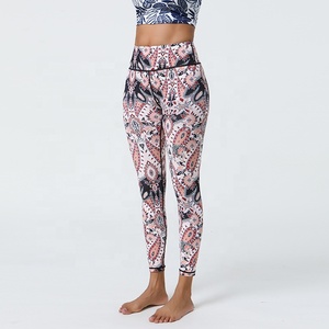 <span class=keywords><strong>Leggings</strong></span> Deportivos Casuales para Mujer, de Cintura Alta, Transpirables, Antibacterianos, con Logotipo Personalizado, Venta al por Mayor, <span class=keywords><strong>Leggings</strong></span> Estampados para Chicas - Product Image 5