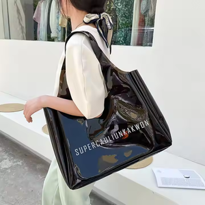 Bolso de compras impermeable de PVC transparente personalizado para playa para mujer, bolso de mano promocional de supermercado transparente - Product Image 3