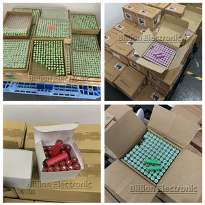 بطارية ليثيوم أصلية قابلة لإعادة الشحن <span class=keywords><strong>18650</strong></span> <span class=keywords><strong>VTC5</strong></span> بجهد 3.7 فولت وسعة 2600 مللي أمبير في الساعة وتيار تفريغ 10 أمبير - Product Image 2