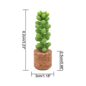 Miniature décorative très prisée : Plante d'aloe vera artificielle magnétique à clipser sur grille d'aération de voiture pour décoration intérieure - Product Image 1