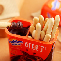 Bâtonnets de biscuits trempés dans du chocolat aux noisettes Ovaltine 50g de collations de blé entier Goût de cacao sucré Recettes de biscuits salées Emballage de sac
