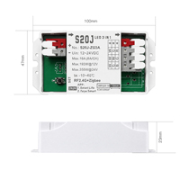 Contrôleur LED intelligent 3-en-1 (CCT, RVB, monochrome) avec contrôle sans fil RF2.4GHz et Zigbee via application