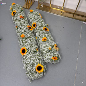 พรมดอกไม้ประดิษฐ์แบบนุ่มสำหรับงานแต่งงาน ตกแต่งด้วยดอกทานตะวันและดอกยิปโซฟิลลา ทำด้วยมือ เหมาะสำหรับงานอีเว้นท์ ปาร์ตี้ และวันวาเลนไทน์ - Product Image 3