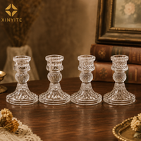Élégants chandeliers en verre taillé, deux motifs, supports à bougies en verre transparent pour centre de table de fêtes et banquets
