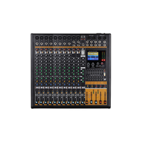 Petite et grande console de mixage audio numérique pour mariages et réunions en live
