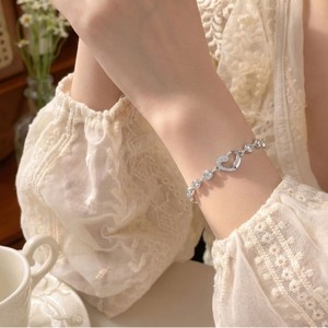 Bracelet fin en argent sterling S925 avec fermoir cœur incrusté de zircon, bijou de main raffiné et haut de gamme pour femme, idéal pour le quotidien et les rendez-vous, cadeau. - Product Image 6