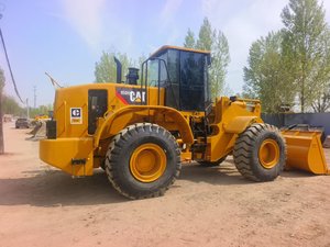 Cargadora de Ruedas Usada Cat 950H/966H de Alta Calidad a Precio Económico, Carga Nominal de 200 Toneladas, Modelo 2018 en Venta - Product Image 4