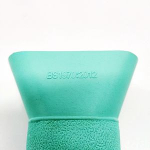 Venta caliente botella de agua caliente de goma verde para calentar las manos - Product Image 5