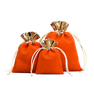 Pochette en velours avec cordon de serrage personnalisée avec logo pour l'électronique et les cosmétiques, sac cadeau de luxe en gros avec impression sérigraphique - Product Image 5
