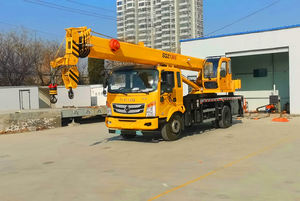 Grúa Móvil Hidráulica Mini de 8 Toneladas Marca STC80 con Camión - Product Image 2