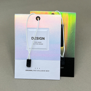 Étiquettes suspendues personnalisées en papier texturé écologique, gaufrées holographiques <span class=keywords><strong>et</strong></span> estampées à chaud, pour vêtements de luxe, sacs <span class=keywords><strong>et</strong></span> chaussures – Vente en gros - Product Image 4