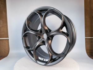 Cerchio Xinlin 17 18 19 20 Pollici PCD5X110 ET35 Stile Clover Flow Forming Nero Ipermetallico per <span class=keywords><strong>Auto</strong></span> da Corsa <span class=keywords><strong>Alfa</strong></span> <span class=keywords><strong>Romeo</strong></span> Giulia - Product Image 1